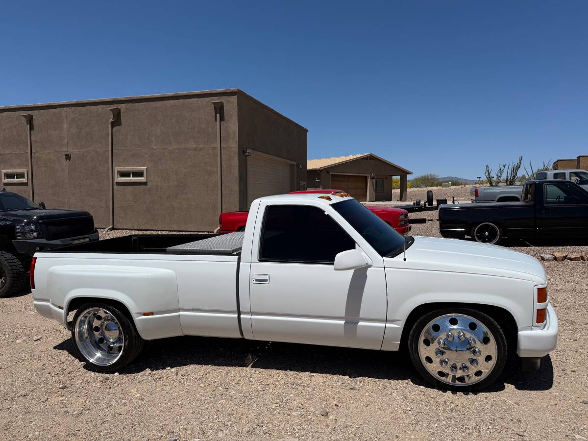 Chevrolet-Silverado-3500-1992-white-12