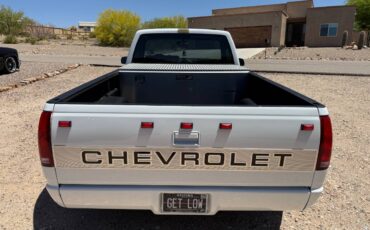 Chevrolet-Silverado-3500-1992-white-14