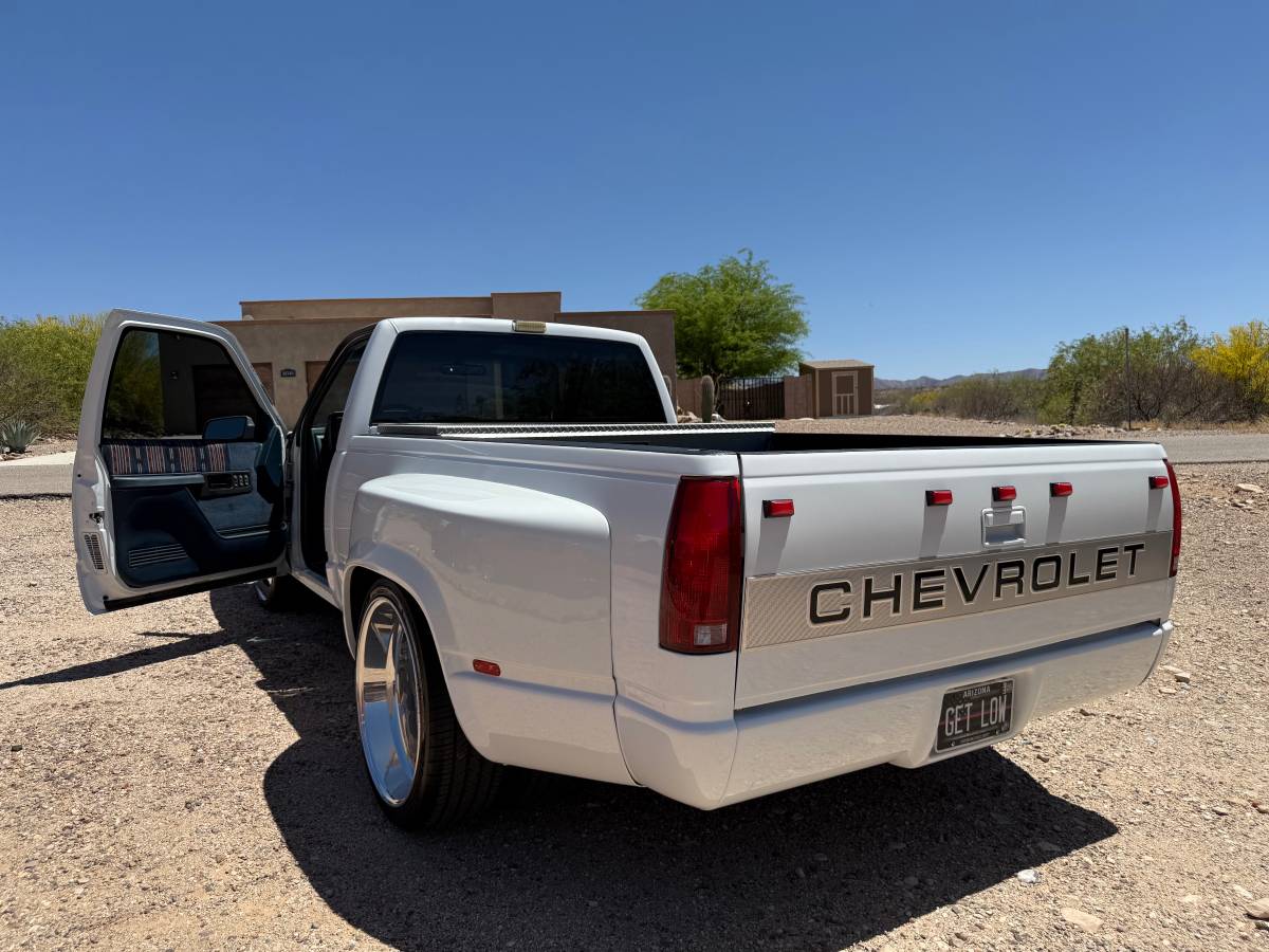 Chevrolet-Silverado-3500-1992-white-16