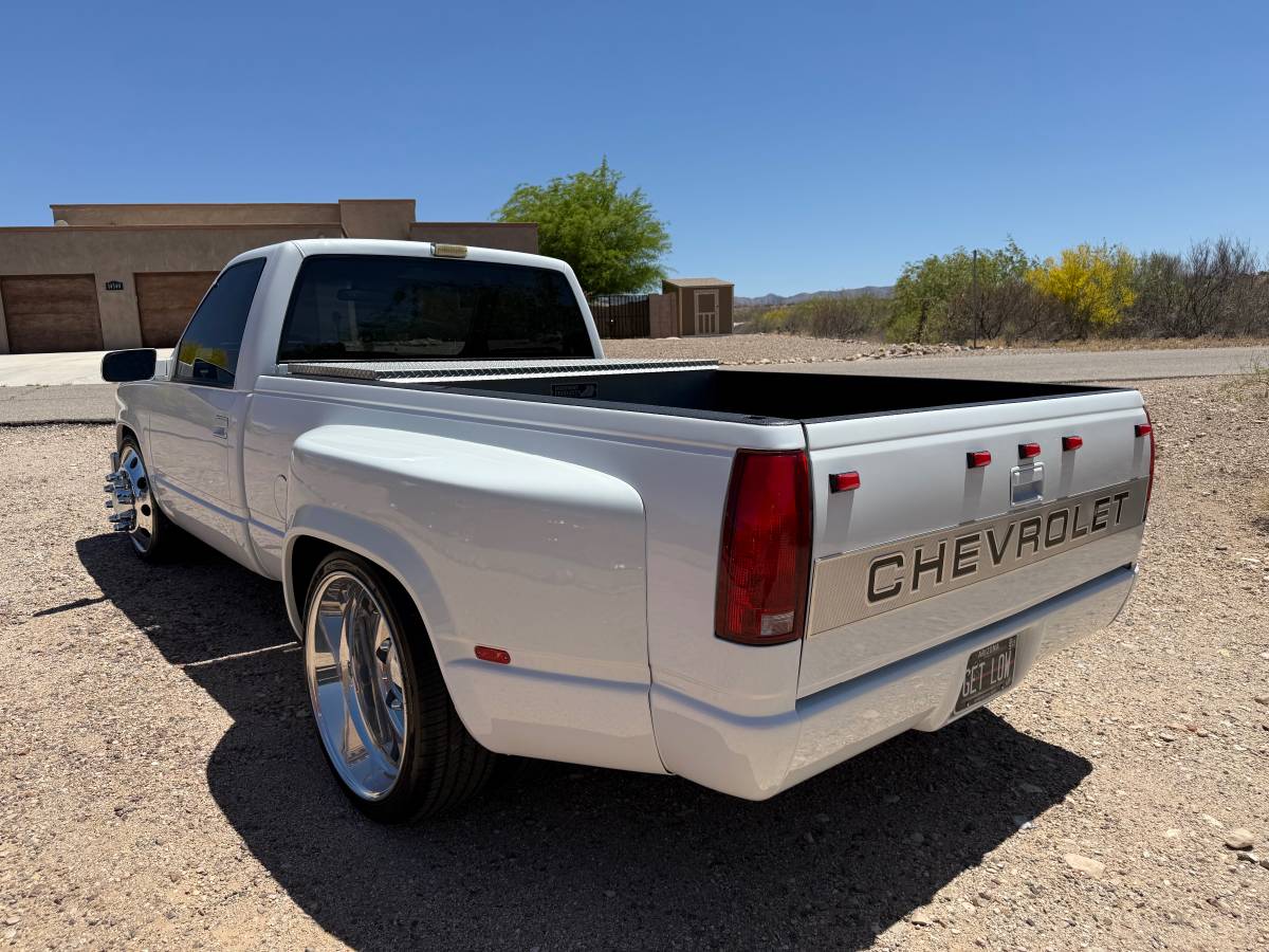 Chevrolet-Silverado-3500-1992-white-9