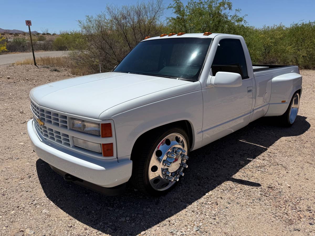 Chevrolet-Silverado-3500-1992-white