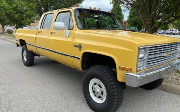 Chevrolet-Silverado-3500-hd-crew-cab-1984-yellow-11
