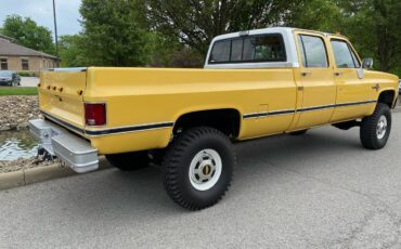 Chevrolet-Silverado-3500-hd-crew-cab-1984-yellow-13
