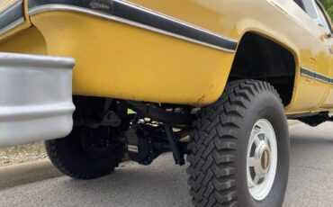 Chevrolet-Silverado-3500-hd-crew-cab-1984-yellow-15