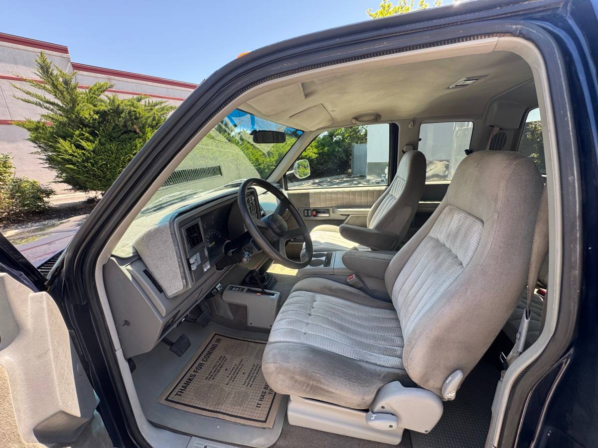 Chevrolet-Silverado-3500hd-1994-blue-10