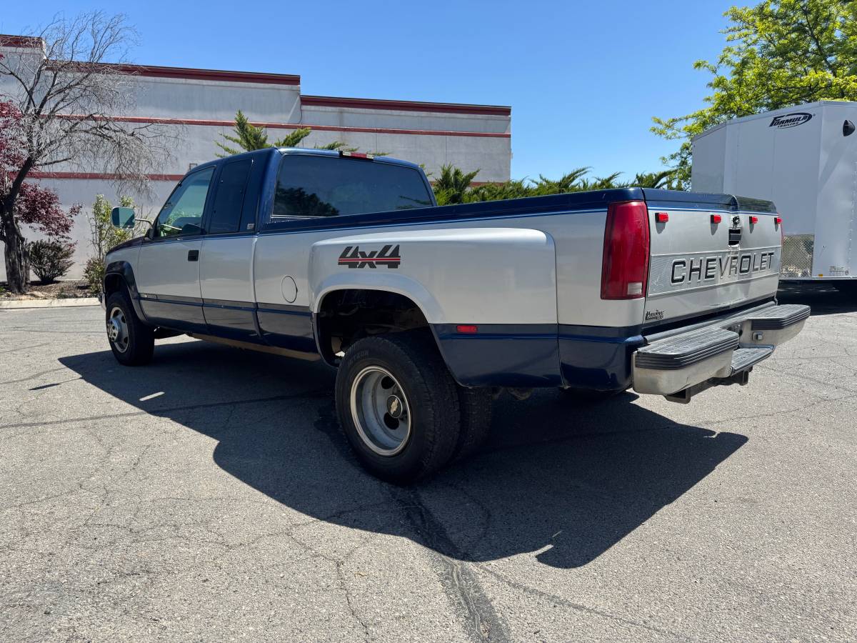 Chevrolet-Silverado-3500hd-1994-blue-3