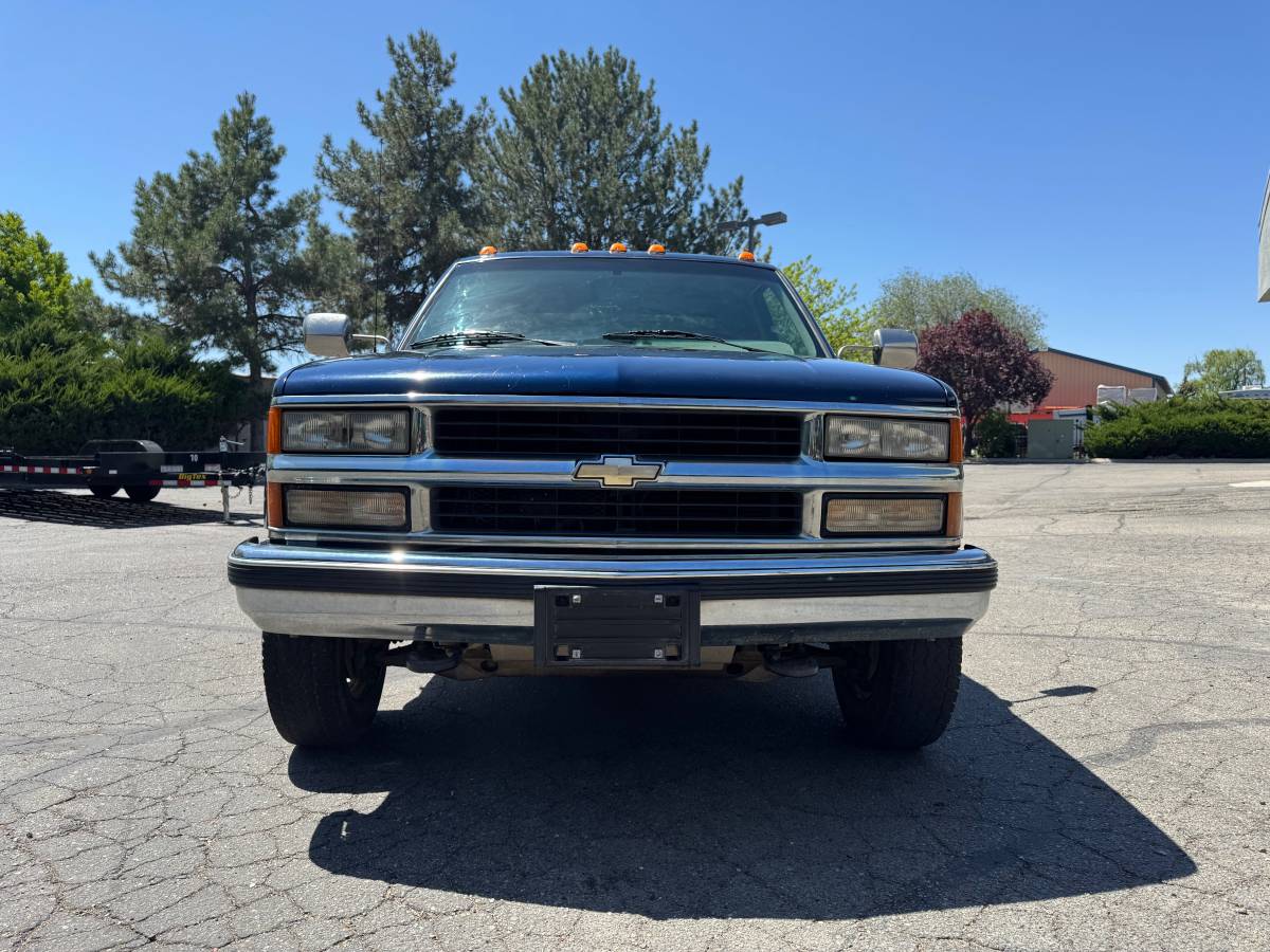 Chevrolet-Silverado-3500hd-1994-blue-6