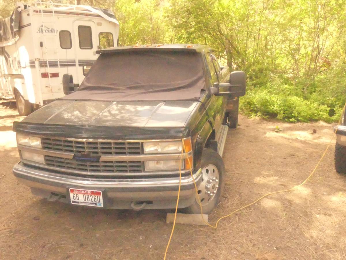 Chevrolet-Silverado-3500hd-4x4-1992-black-5