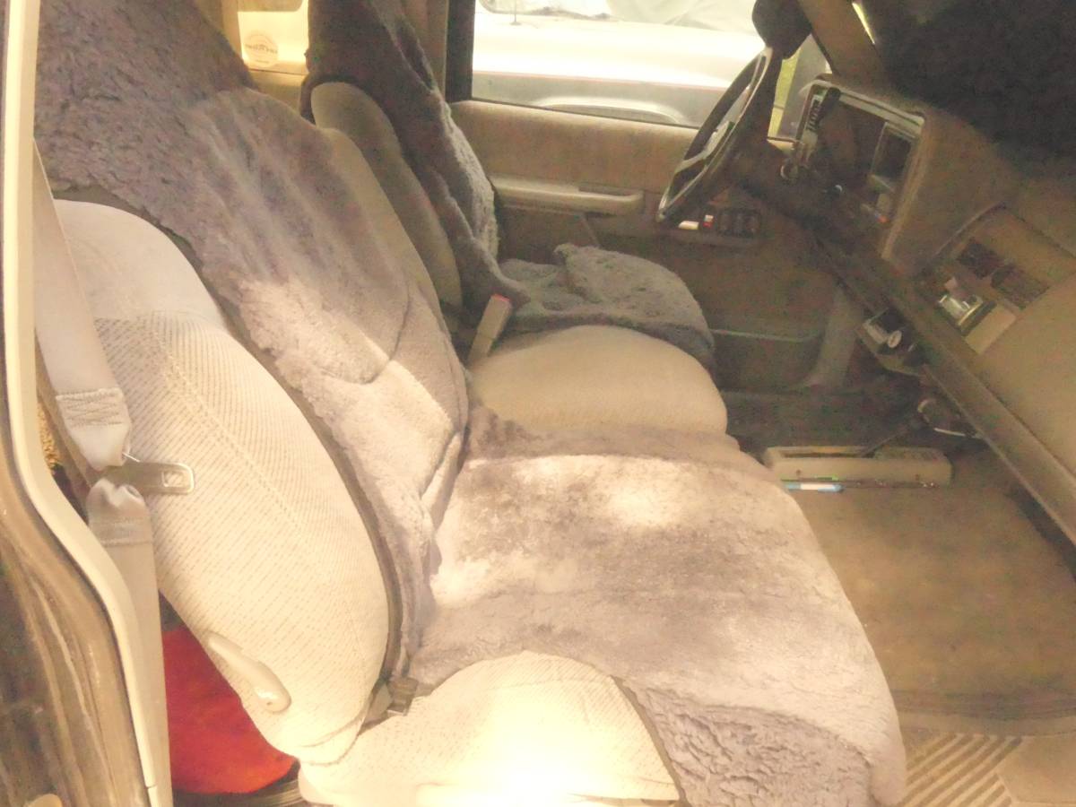 Chevrolet-Silverado-3500hd-4x4-1992-black-9