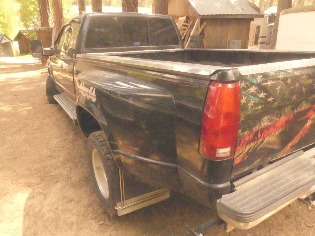 Chevrolet Silverado 3500hd 4x4  1992 black