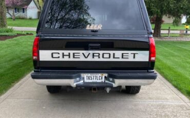 Chevrolet-Silverado-k2500-1993-black-9