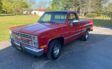 Chevrolet-Silverado-swb-1985-red-1