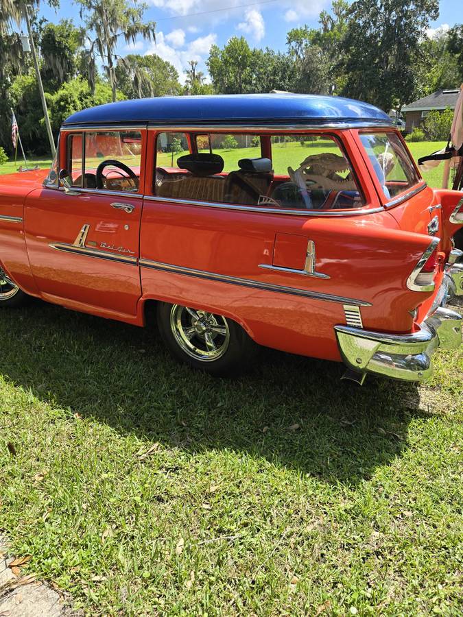 Chevrolet-Station-wagon-1955-orange-10