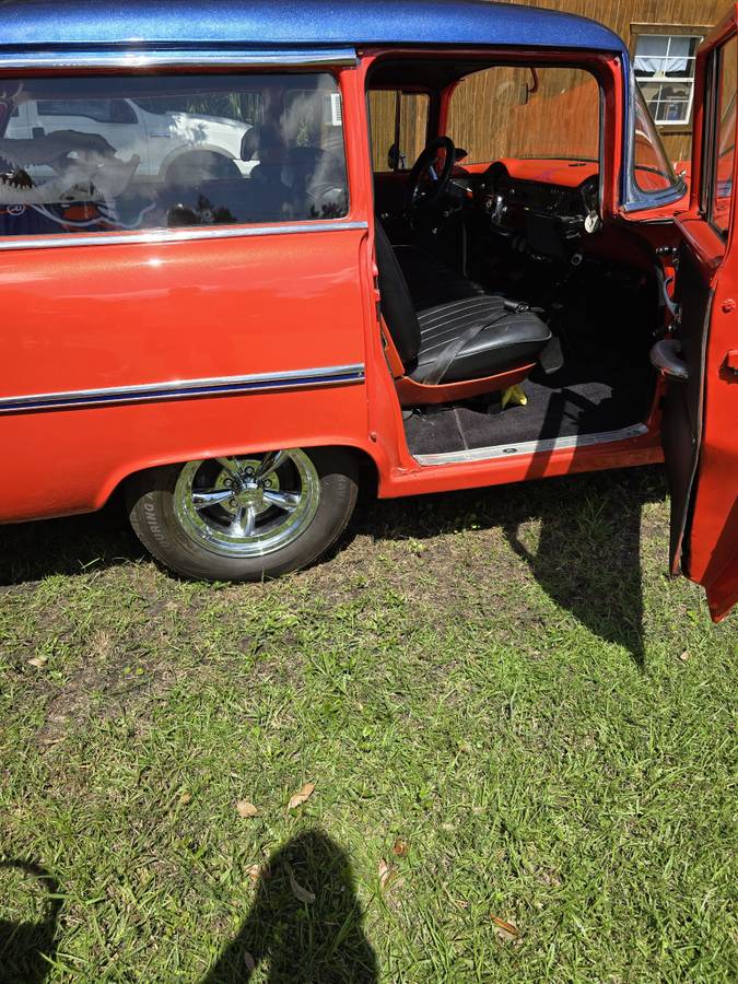 Chevrolet-Station-wagon-1955-orange-21