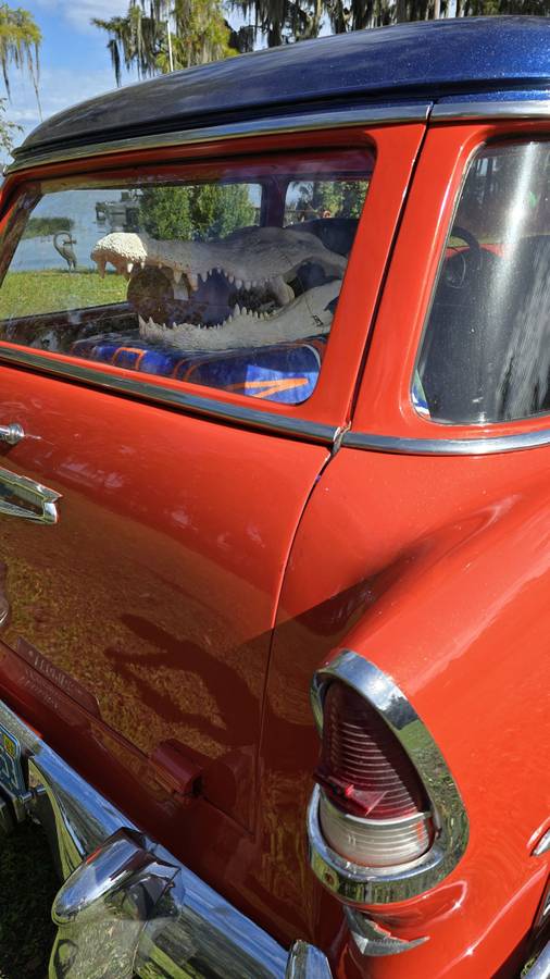 Chevrolet-Station-wagon-1955-orange-9