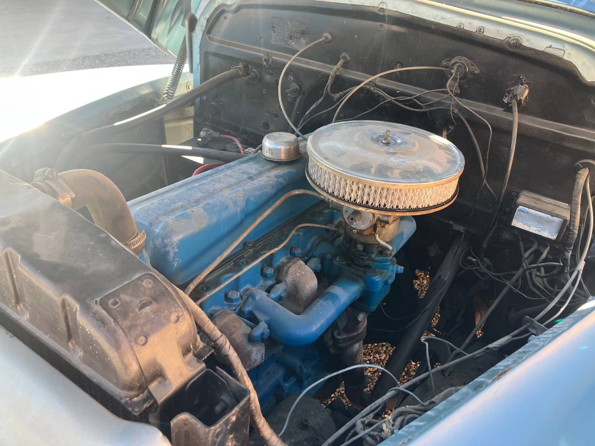Chevrolet-Style-master-1947-blue-13
