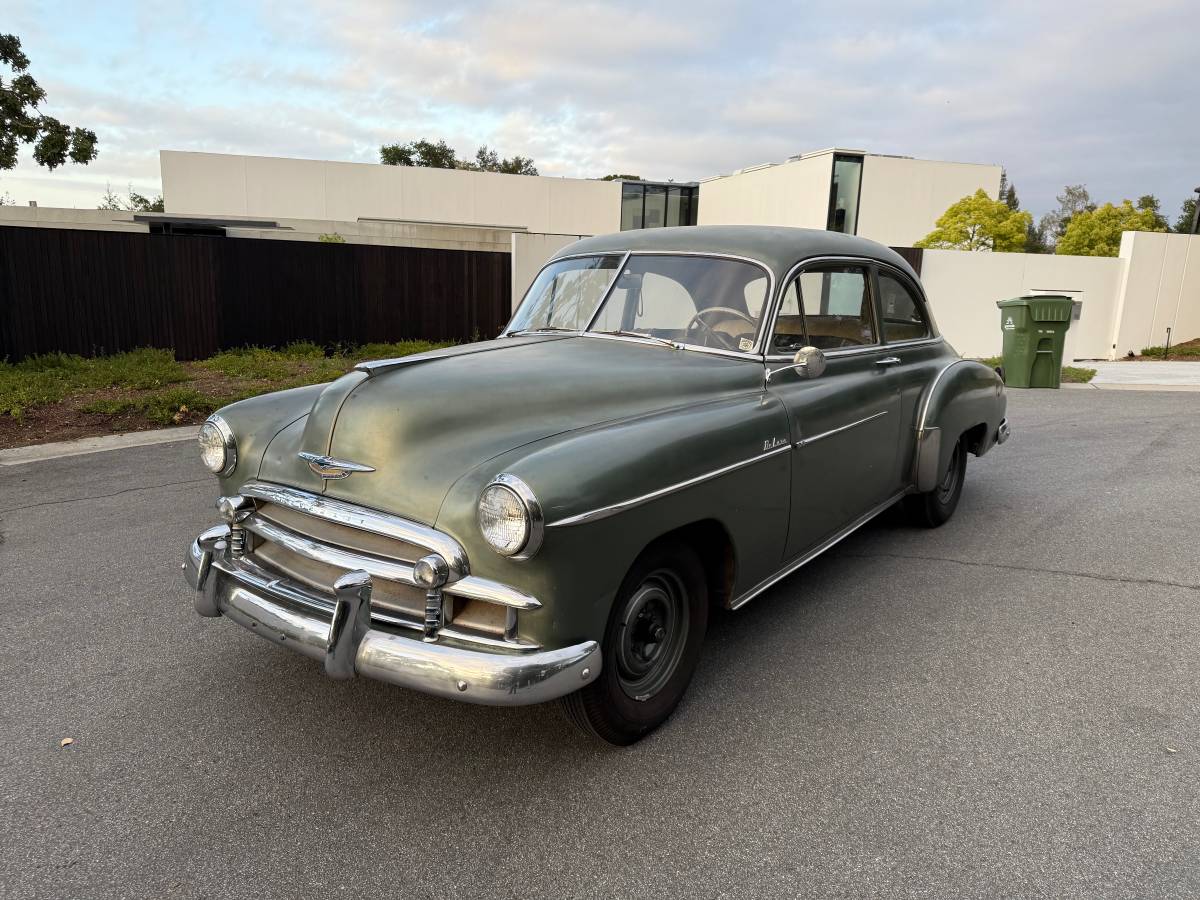 Chevrolet-Styleline-deluxe-1950