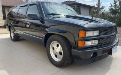 Chevrolet Suburban 1500  1993 black