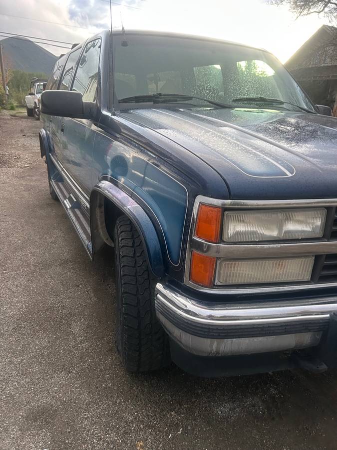 Chevrolet-Suburban-1500-1993-blue-1