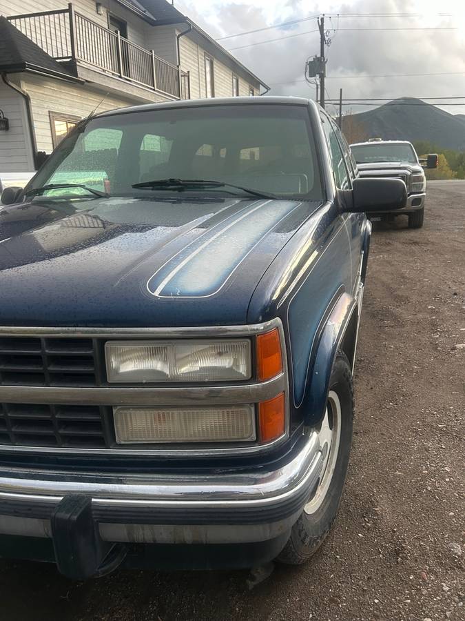 Chevrolet-Suburban-1500-1993-blue-2