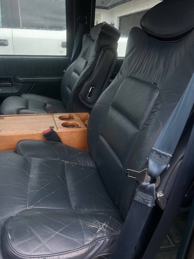 Chevrolet-Suburban-1500-1993-blue-3