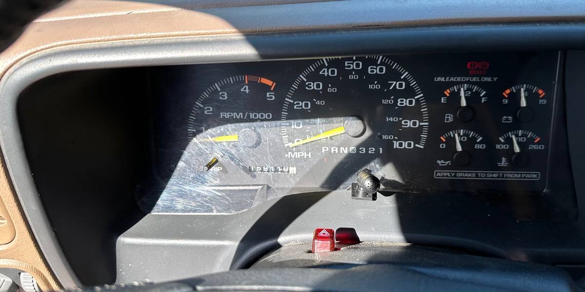 Chevrolet-Suburban-1500-lt-4wd-1995-green-13