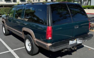 Chevrolet-Suburban-1500-lt-4wd-1995-green-2