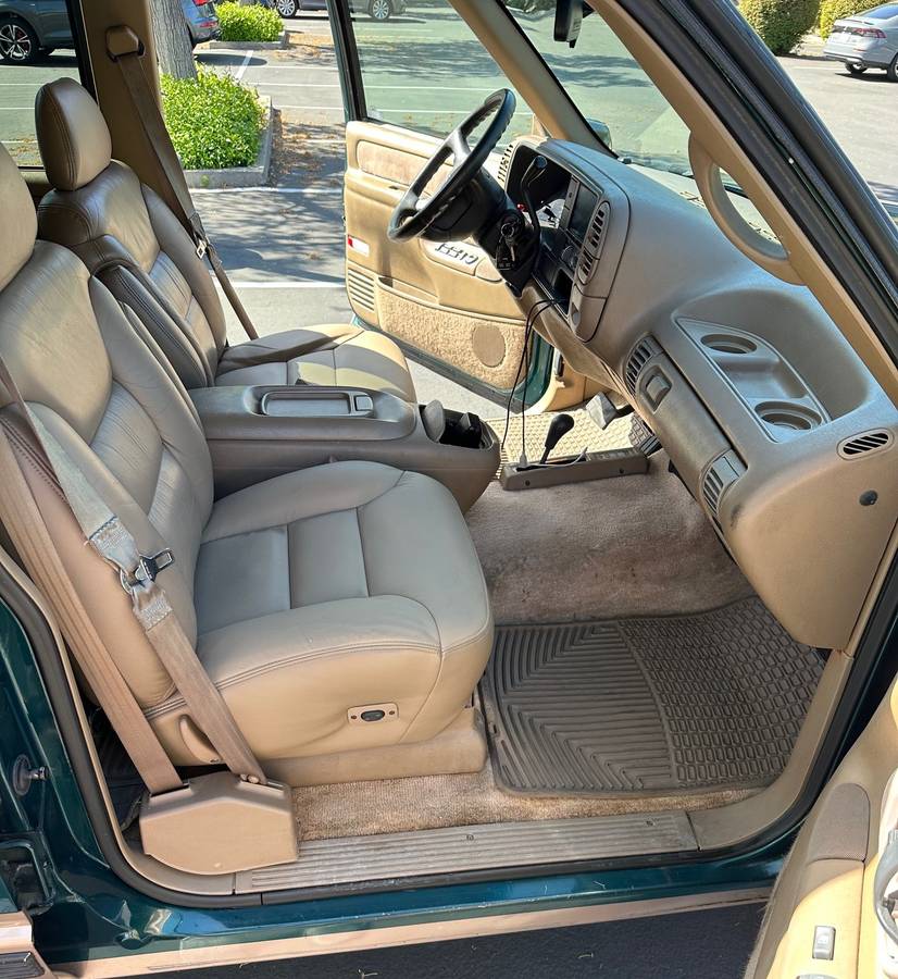 Chevrolet-Suburban-1500-lt-4wd-1995-green-7