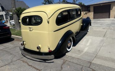 Chevrolet-Suburban-1941-SUV-11