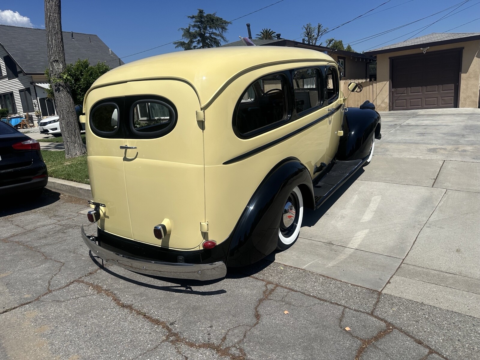 Chevrolet-Suburban-1941-SUV-11