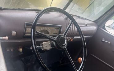 Chevrolet-Suburban-1941-SUV-16