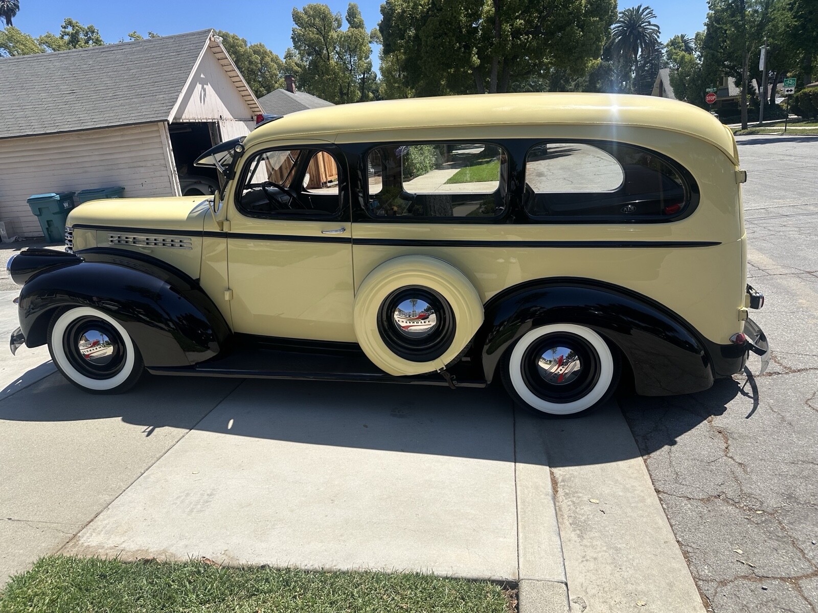 Chevrolet-Suburban-1941-SUV-5