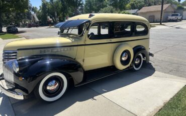 Chevrolet-Suburban-1941-SUV-6