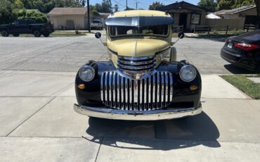 Chevrolet-Suburban-1941-SUV-8