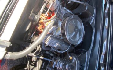 Chevrolet-Suburban-1968-Coupe-17