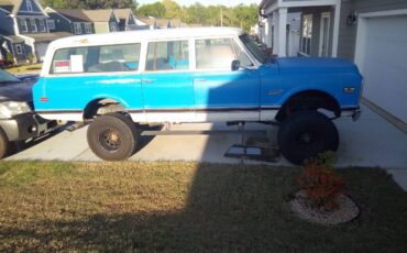 Chevrolet-Suburban-1970-blue-5