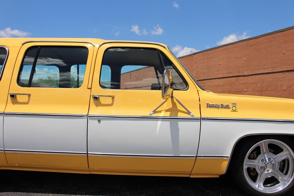 Chevrolet-Suburban-1979-SUV-6