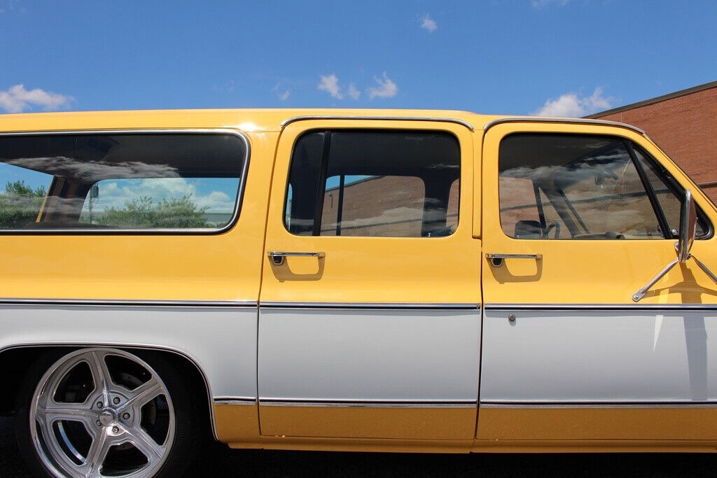Chevrolet-Suburban-1979-SUV-7