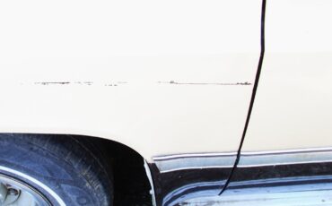 Chevrolet-Suburban-1985-9