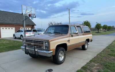 Chevrolet Suburban 1988 SUV