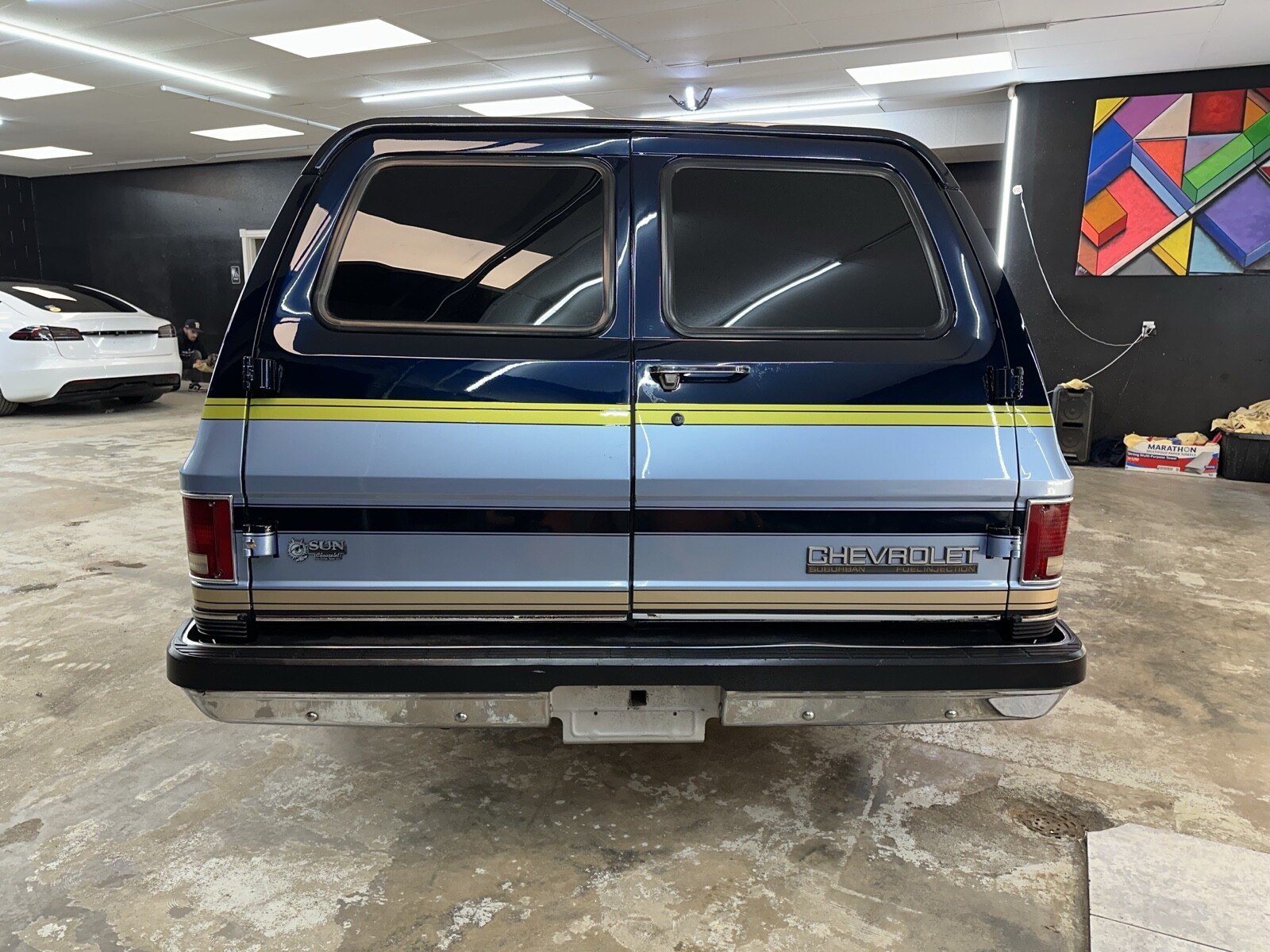 Chevrolet-Suburban-1991-6