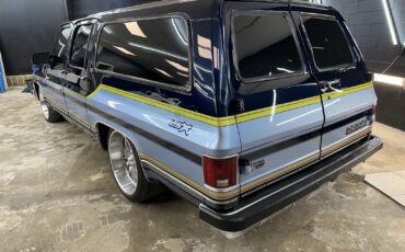 Chevrolet-Suburban-1991-7