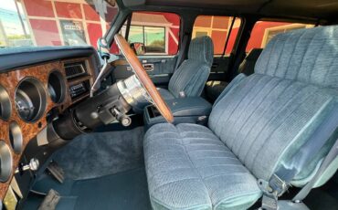 Chevrolet-Suburban-1991-blue-12