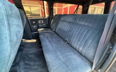 Chevrolet-Suburban-1991-blue-15