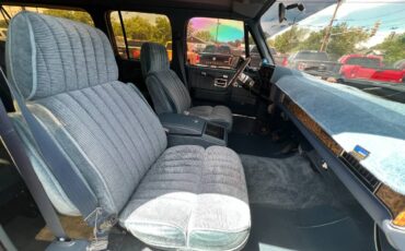 Chevrolet-Suburban-1991-blue-20