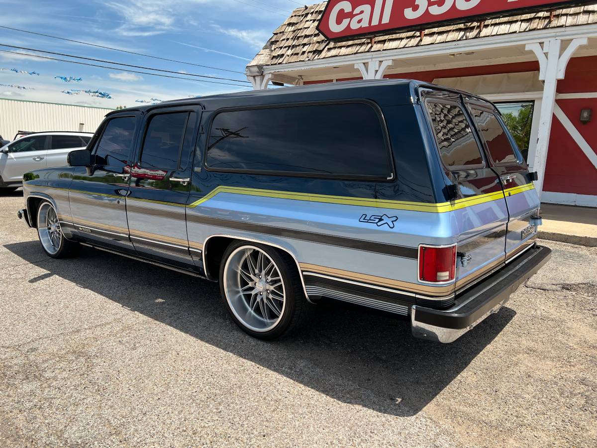 Chevrolet-Suburban-1991-blue-3