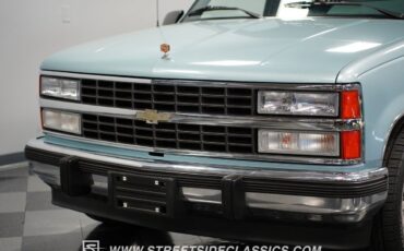 Chevrolet-Suburban-1992-SUV-19