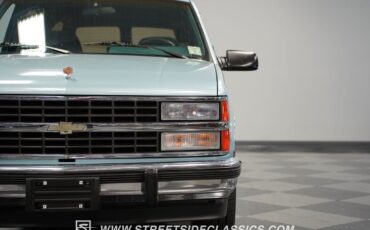 Chevrolet-Suburban-1992-SUV-20