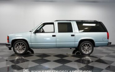 Chevrolet-Suburban-1992-SUV-7