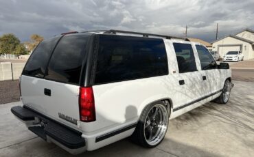 Chevrolet-Suburban-1994-SUV-12